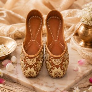 Noor-E-Zari Heritage Jutti